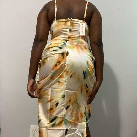 TIE DYE SPLIT THIGH SATIN CAMI DRESS - Picture 3 of 4